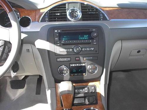 Buick Enclave 2009 photo 2