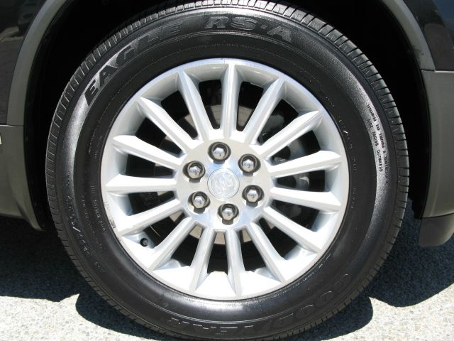 Buick Enclave 2009 photo 2