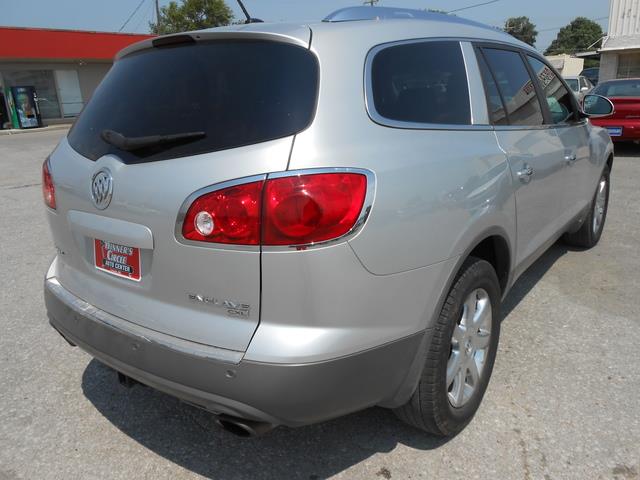 Buick Enclave 2010 photo 4