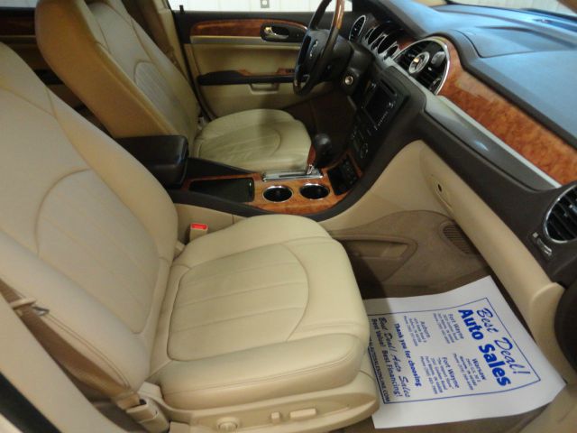 Buick Enclave 2010 photo 1