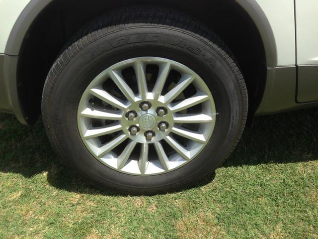 Buick Enclave 2010 photo 3