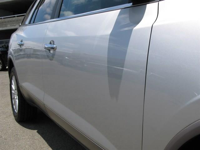 Buick Enclave 2010 photo 9