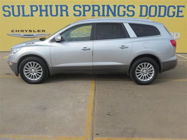 Buick Enclave 2010 photo 1