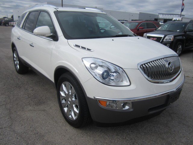 Buick Enclave 2011 photo 1