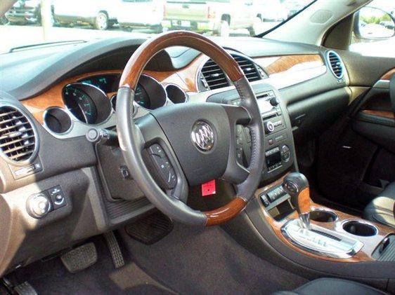 Buick Enclave 2011 photo 4
