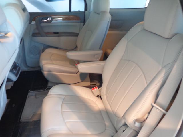 Buick Enclave 2011 photo 3