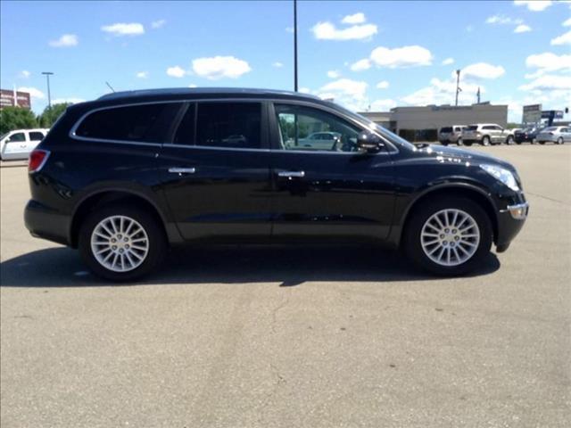 Buick Enclave 2011 photo 1