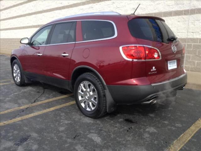 Buick Enclave 2011 photo 1