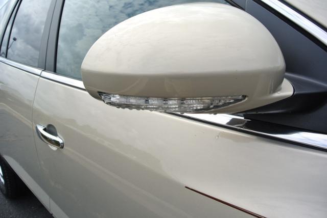 Buick Enclave SLT 3RD ROW 4X4 SUV