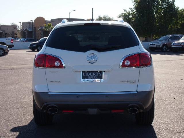 Buick Enclave 2011 photo 3