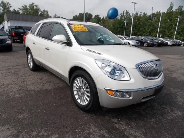 Buick Enclave 2011 photo 2