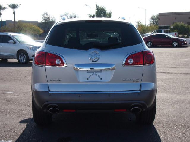 Buick Enclave 2011 photo 3