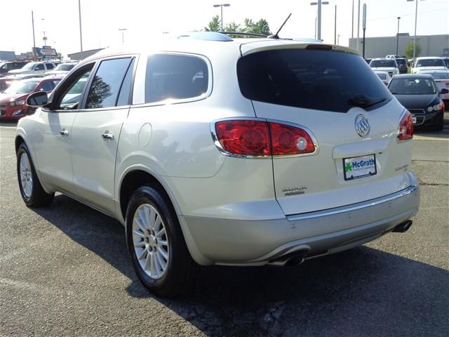 Buick Enclave 2011 photo 3