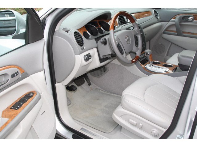 Buick Enclave 2011 photo 5