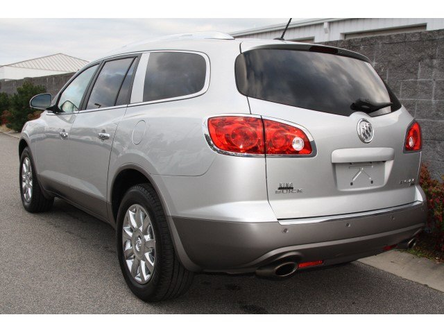 Buick Enclave 2011 photo 4