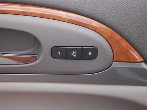 Buick Enclave SLT 3RD ROW 4X4 Other