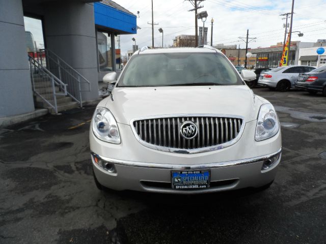Buick Enclave 2011 photo 1