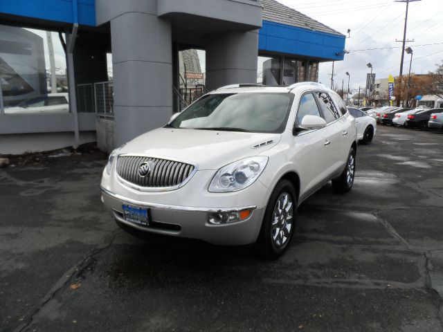 Buick Enclave 2011 photo 2