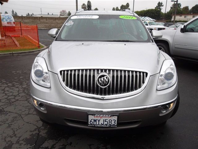 Buick Enclave 2011 photo 1