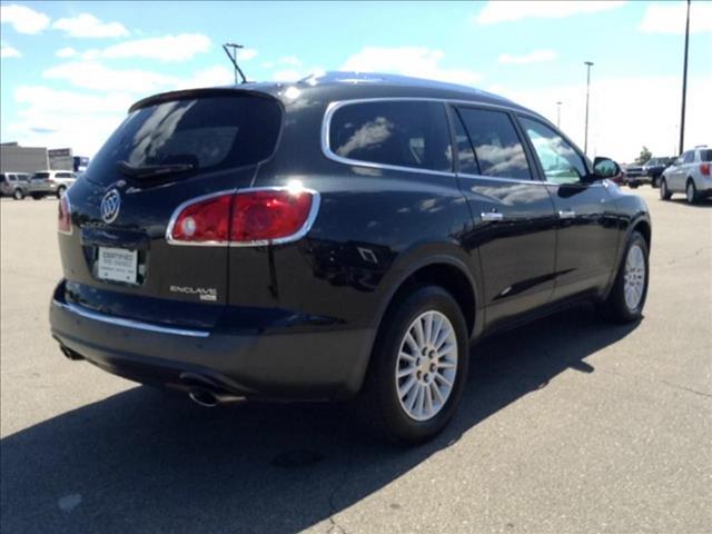 Buick Enclave 2011 photo 1