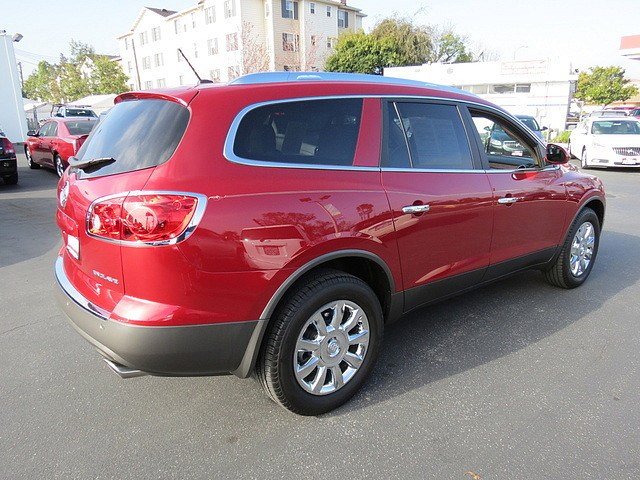 Buick Enclave 2012 photo 4