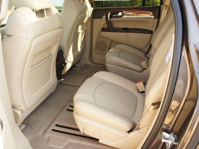 Buick Enclave 2012 photo 4