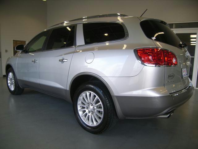 Buick Enclave 2012 photo 2