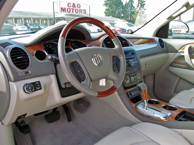 Buick Enclave 2012 photo 4