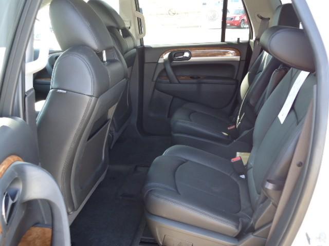 Buick Enclave 2012 photo 4
