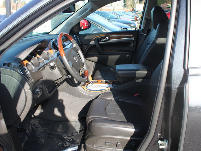 Buick Enclave 2012 photo 1