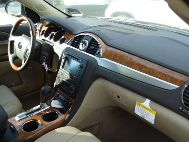 Buick Enclave 2012 photo 2