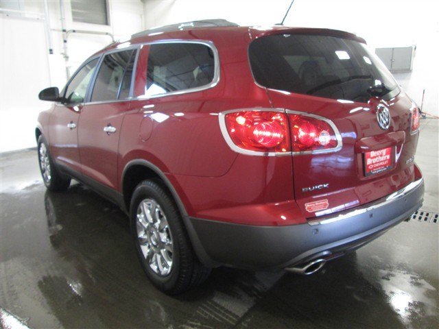 Buick Enclave 2012 photo 2