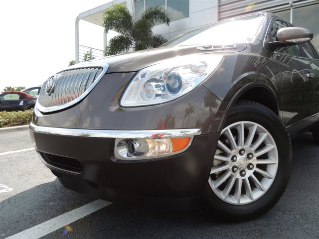 Buick Enclave 2012 photo 2