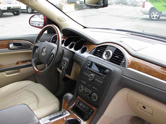 Buick Enclave 2012 photo 4