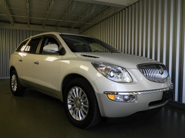 Buick Enclave 2012 photo 1