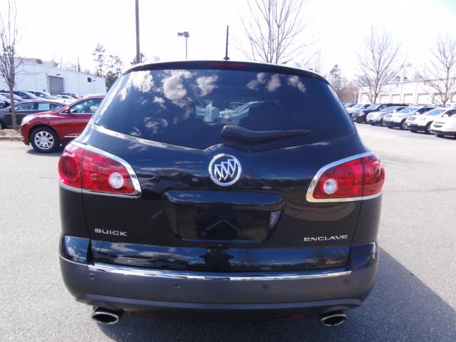 Buick Enclave 2012 photo 1