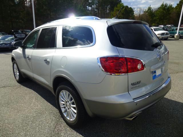 Buick Enclave 2012 photo 3