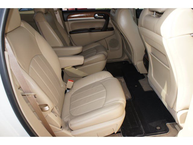 Buick Enclave 2012 photo 2