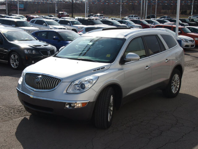 Buick Enclave 2012 photo 2
