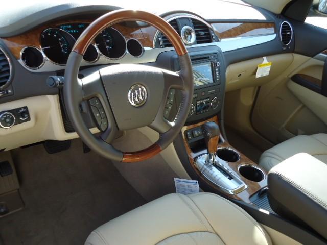 Buick Enclave 2012 photo 2