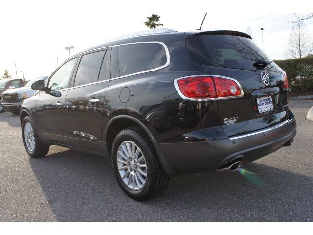 Buick Enclave 2012 photo 1