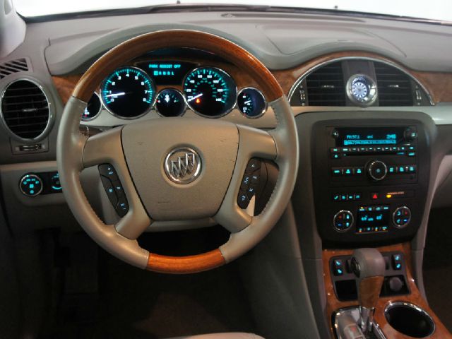 Buick Enclave 2012 photo 2