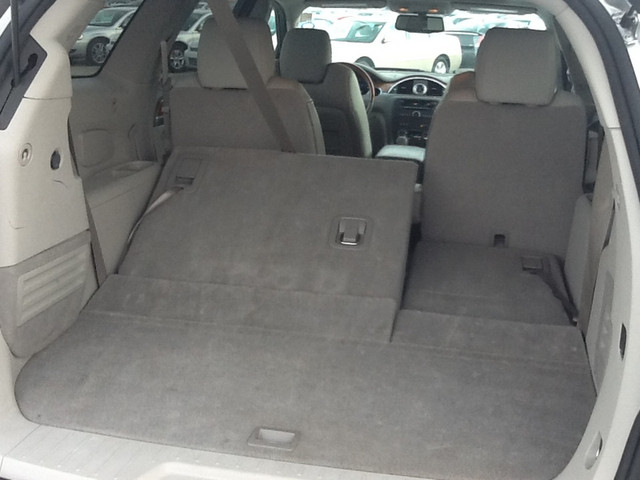 Buick Enclave 2012 photo 1