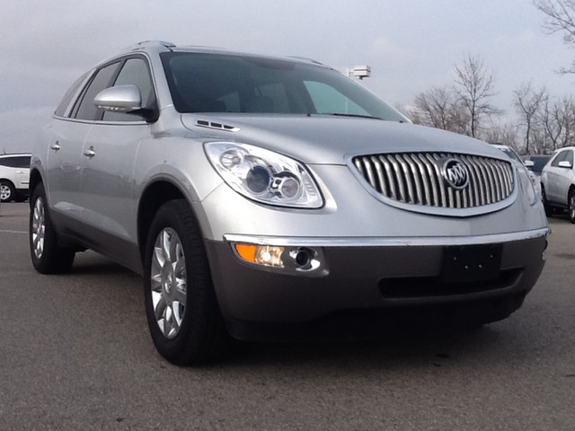 Buick Enclave 2012 photo 2