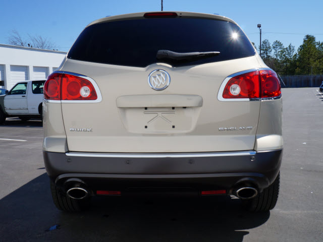 Buick Enclave 2012 photo 2
