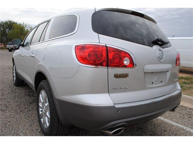 Buick Enclave 2012 photo 2