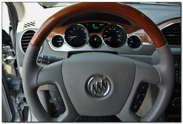 Buick Enclave 2012 photo 1