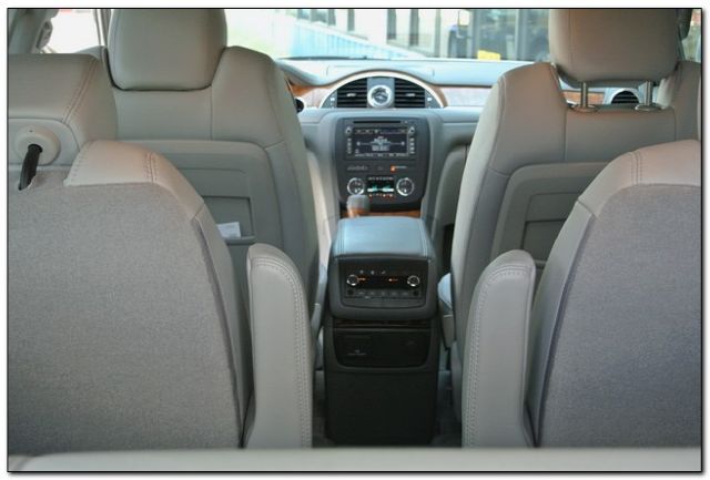 Buick Enclave 2012 photo 21