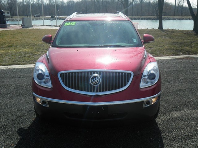 Buick Enclave 2012 photo 1