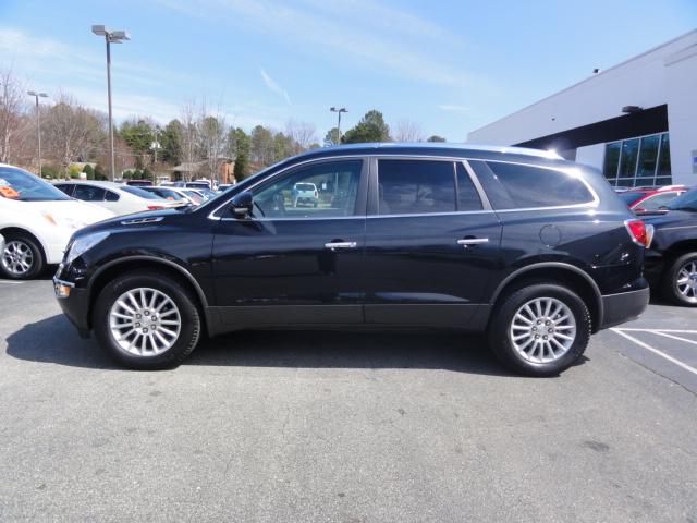 Buick Enclave 2012 photo 2